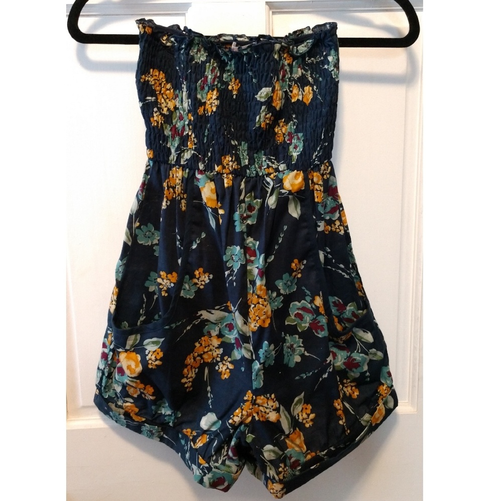 Strapless Floral Romper 💐❤️❤️